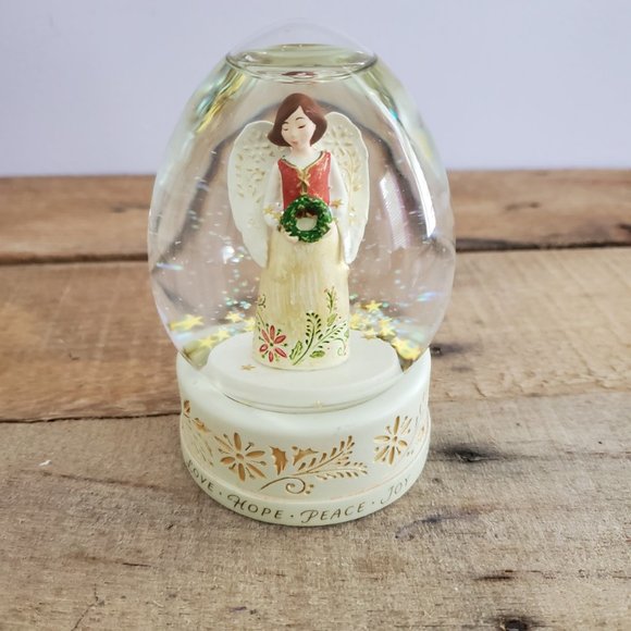 2007 Hallmark Keepsake Joy to the World Snow Globe - Picture 1 of 11